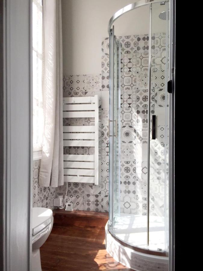 Bed and Breakfast Quai Des Fleurs Saint-Savinien Exterior foto
