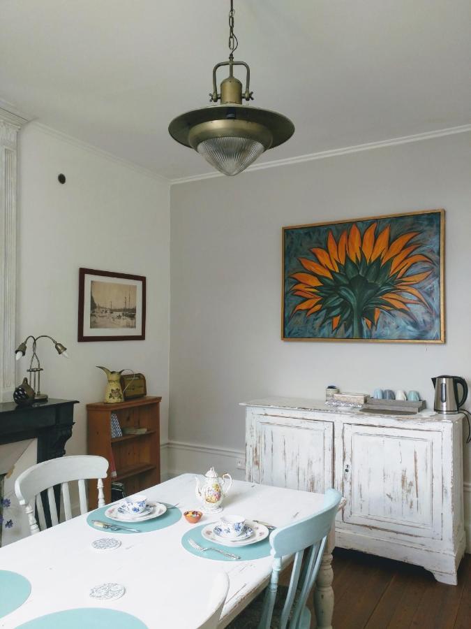 Bed and Breakfast Quai Des Fleurs Saint-Savinien Exterior foto